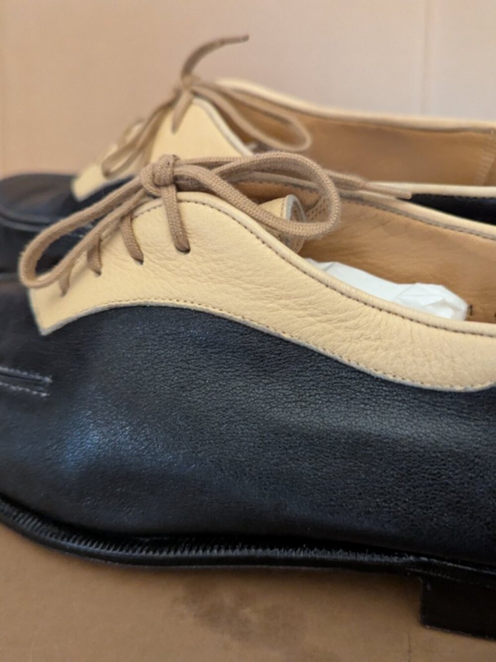 NEIMAN MARCUS "Gravati" Womens Shoes Two-tone spectator oxfords (or saddle 9 - Picture 5 of 8
